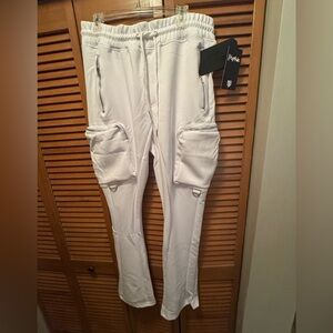 Motive White Track Pants stacked with Cargo Pockets Sz Large
